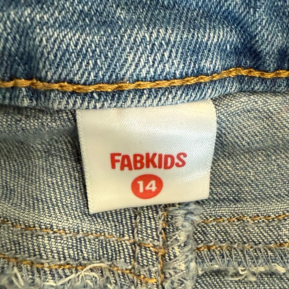 🌺 FABKIDS Girls Adjustable Denim Blue Shorts Size 14 - Picture 4 of 6